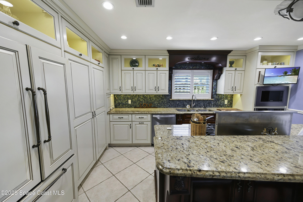 2230 Sykes Creek Drive - Photo 7