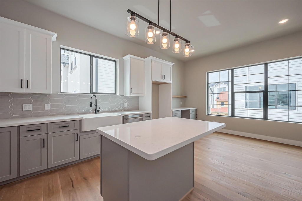1222 W 24th Street - Photo 12