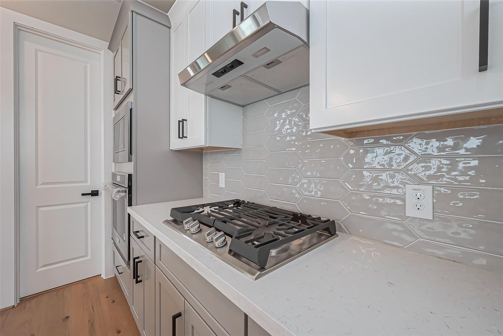1222 W 24th Street - Photo 10