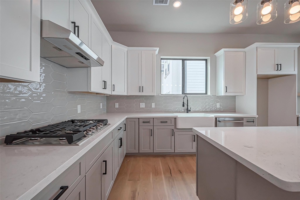 1222 W 24th Street - Photo 11