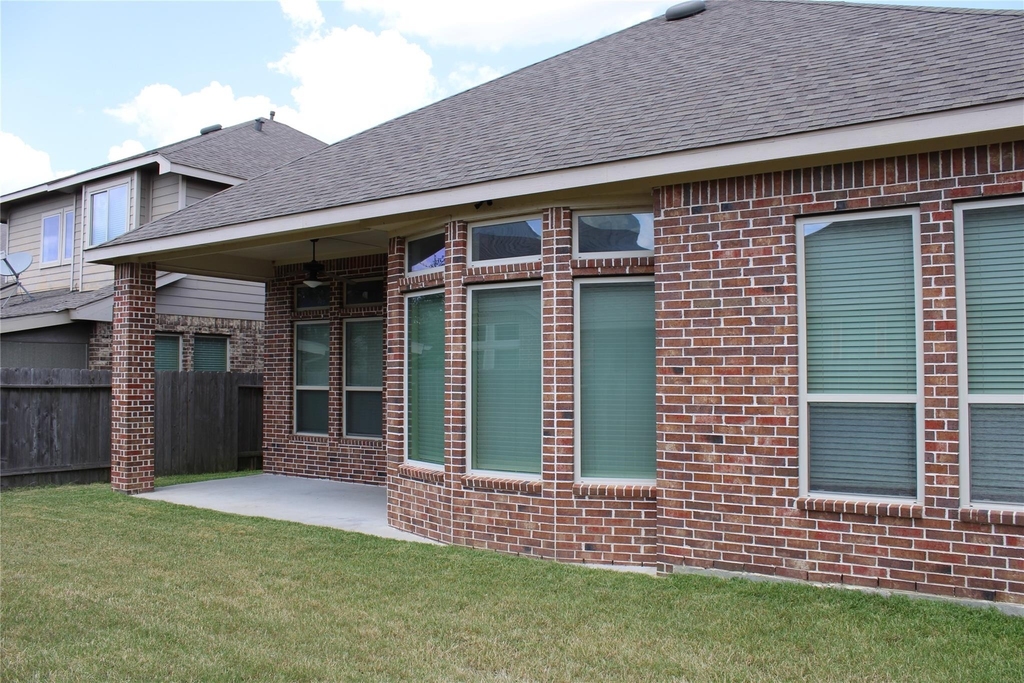 21911 Avalon Queen Drive - Photo 13