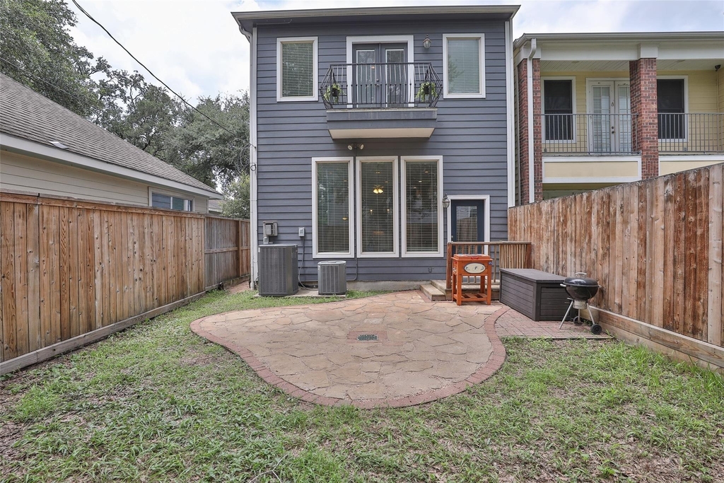 826 E 29th Street - Photo 27