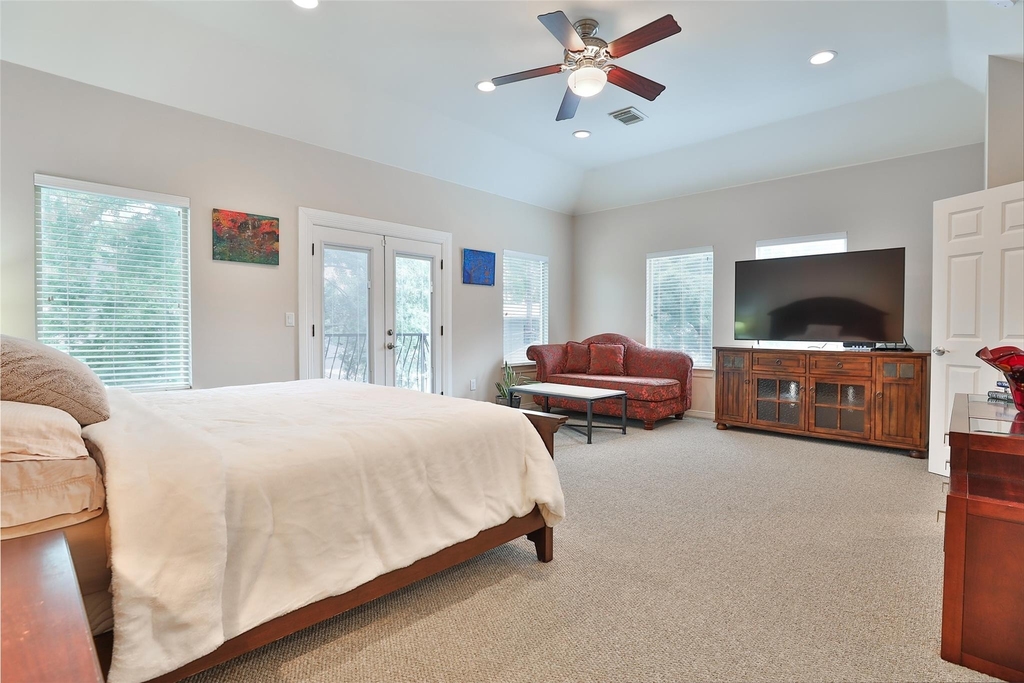 826 E 29th Street - Photo 14