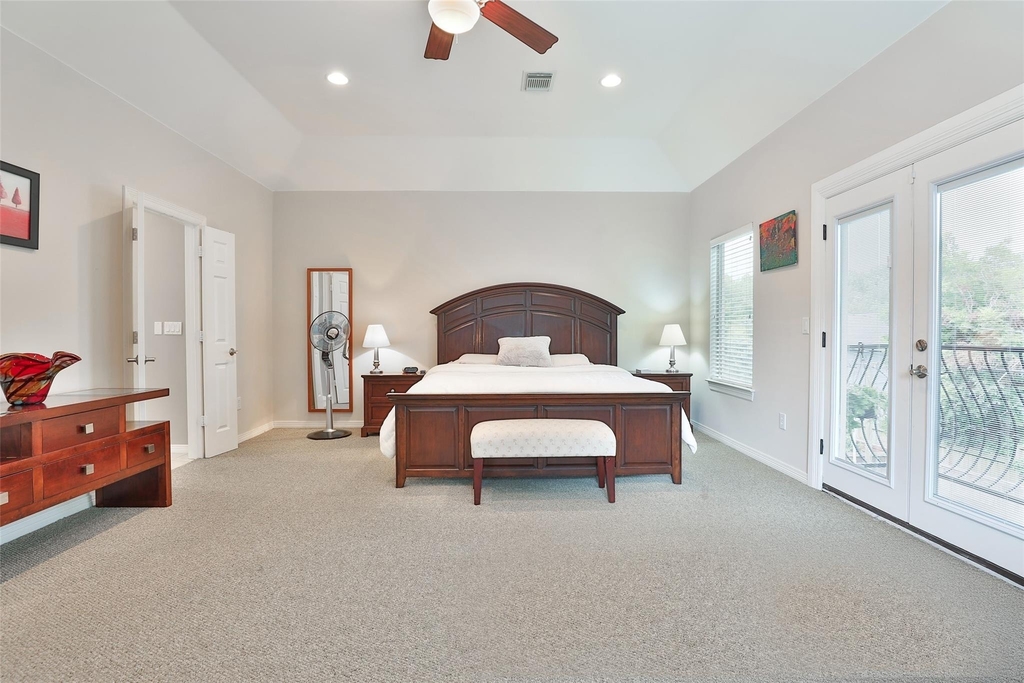 826 E 29th Street - Photo 13