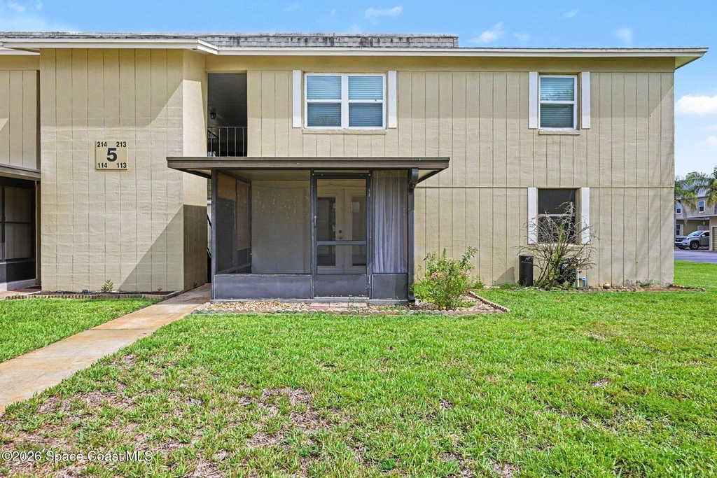 4304 London Town Road S - Photo 0