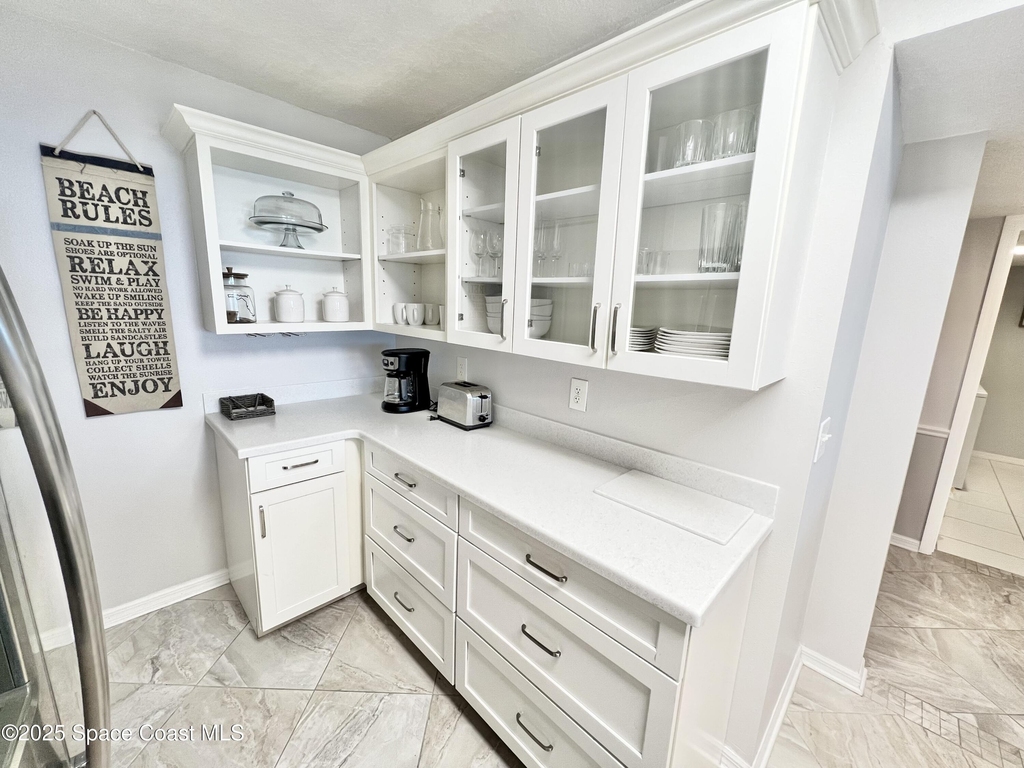425 Buchanan Avenue - Photo 4
