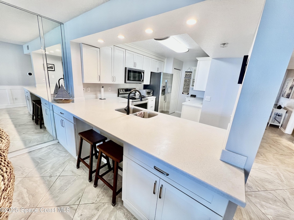 425 Buchanan Avenue - Photo 5