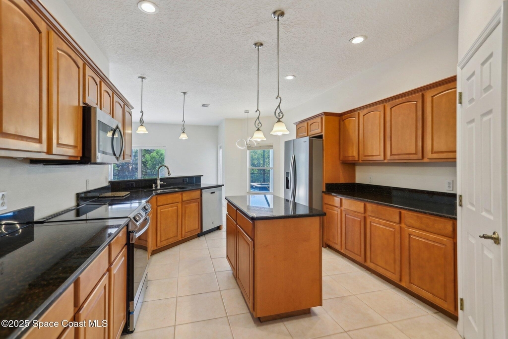 929 Hialeah Street - Photo 16