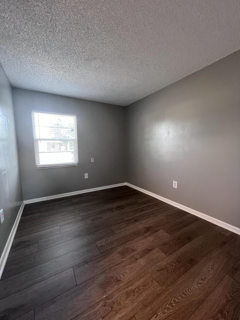 1514 Clearlake Road - Photo 5