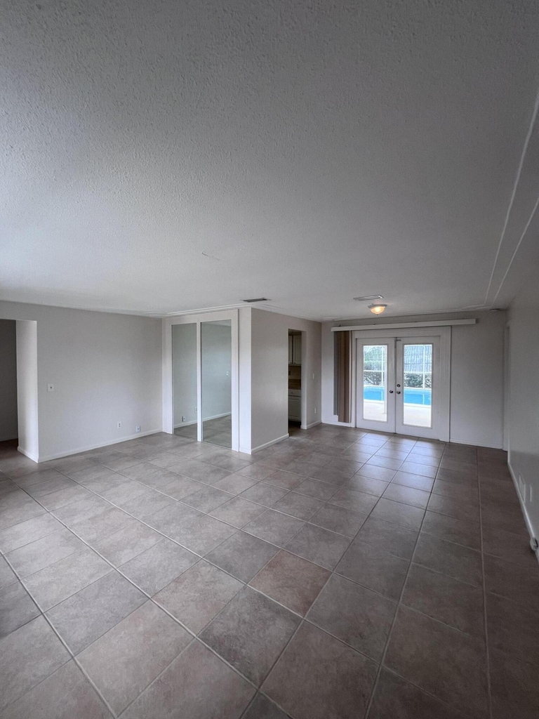 350 Orion Court - Photo 3