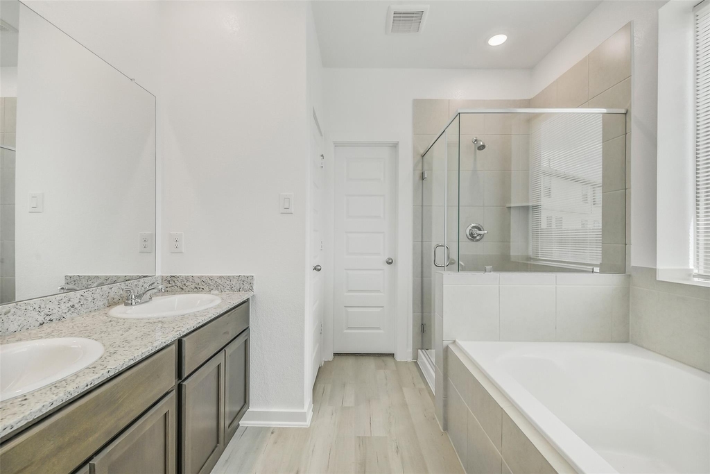 2734 Pheasant Hill Court - Photo 16