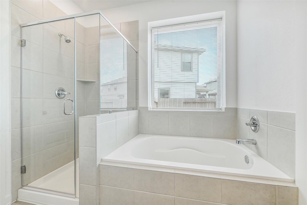 2734 Pheasant Hill Court - Photo 18