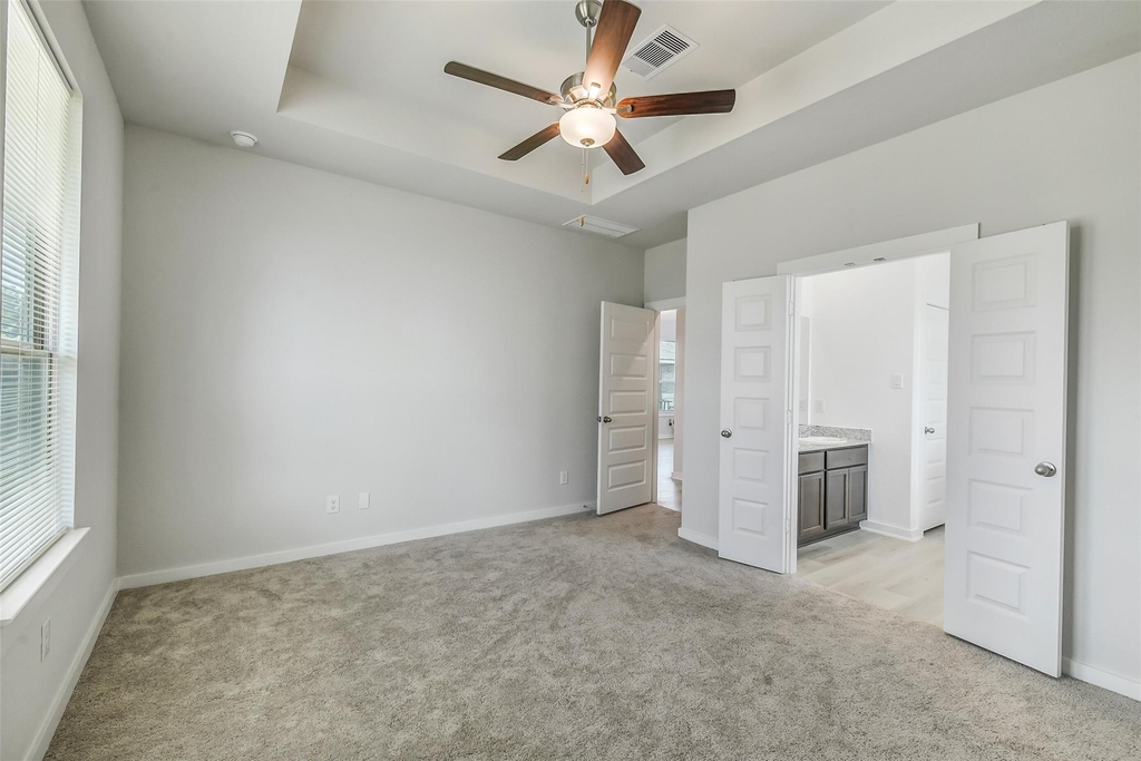 2734 Pheasant Hill Court - Photo 15