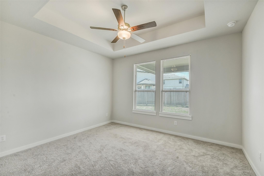 2734 Pheasant Hill Court - Photo 14