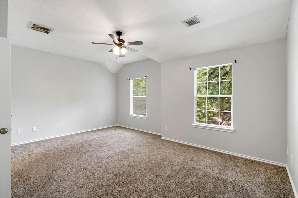 38 N Walden Elms S - Photo 13
