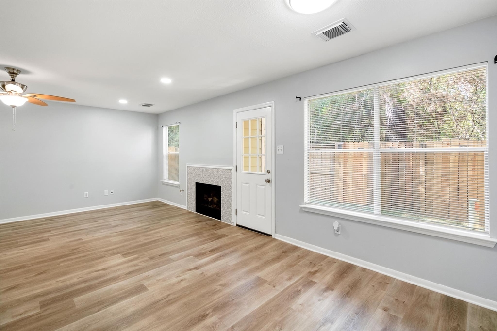 38 N Walden Elms S - Photo 11