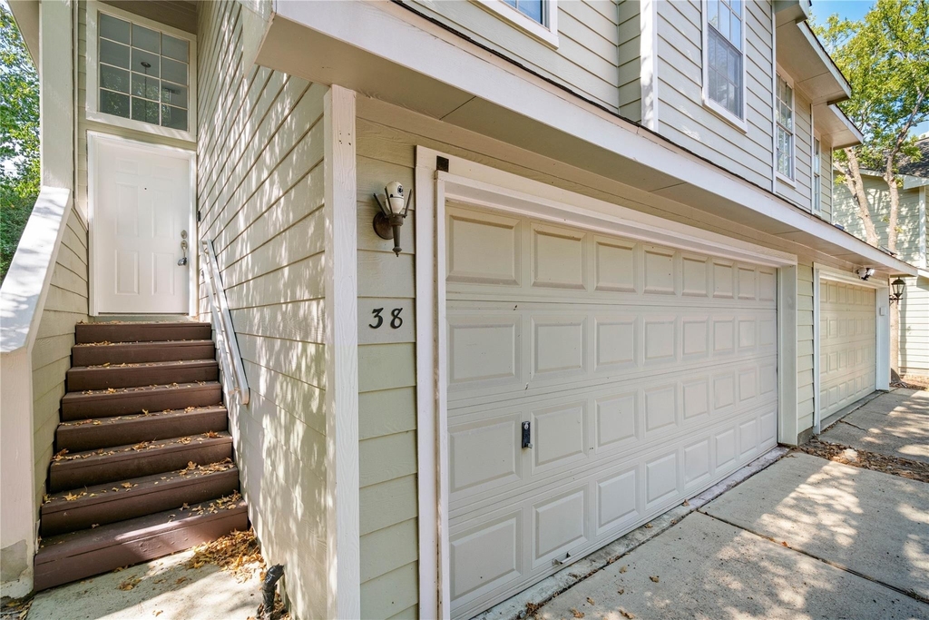 38 N Walden Elms S - Photo 1