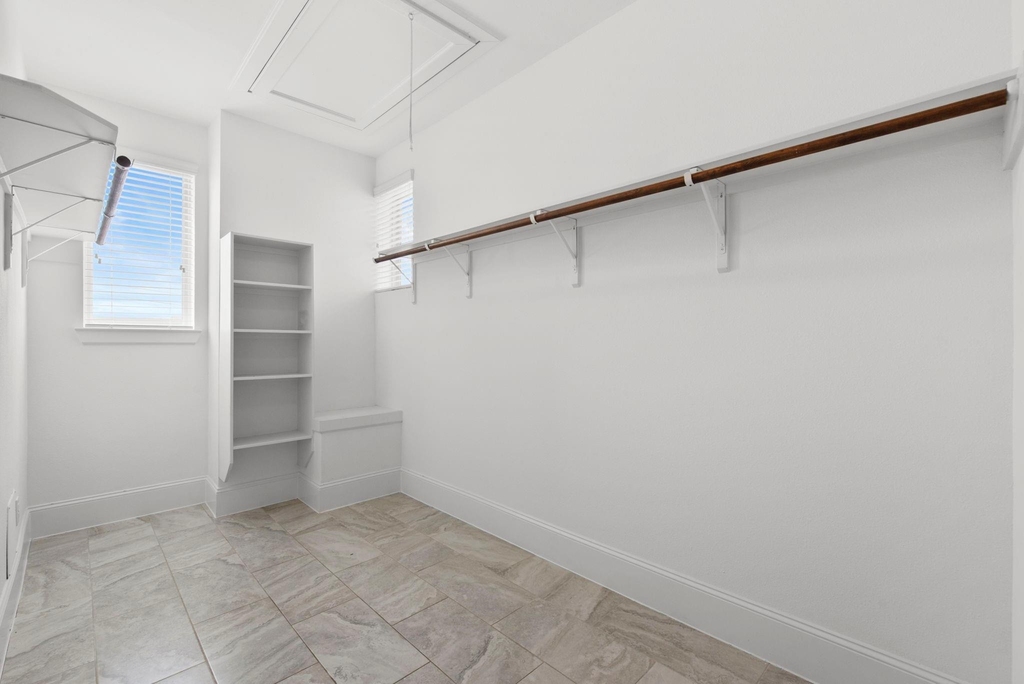 702 N Shepherd Drive - Photo 13