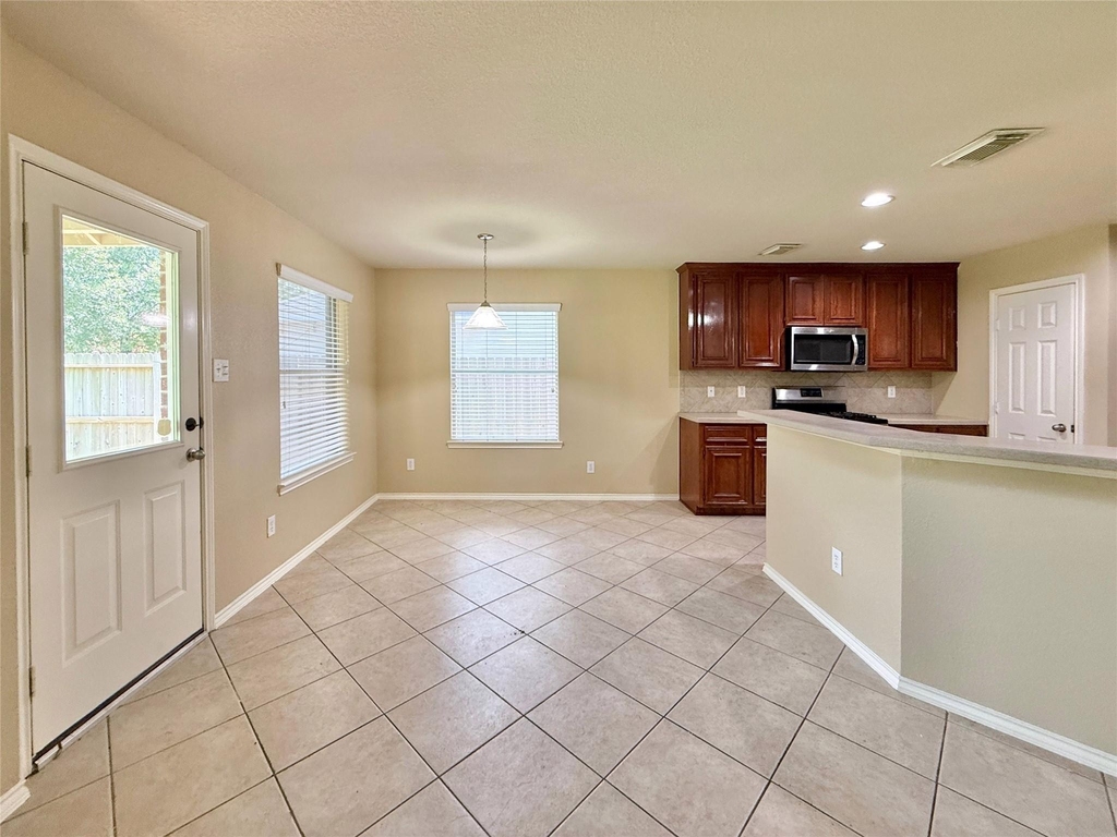 1810 Katlyn Lane - Photo 11