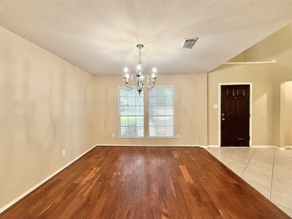 1810 Katlyn Lane - Photo 4