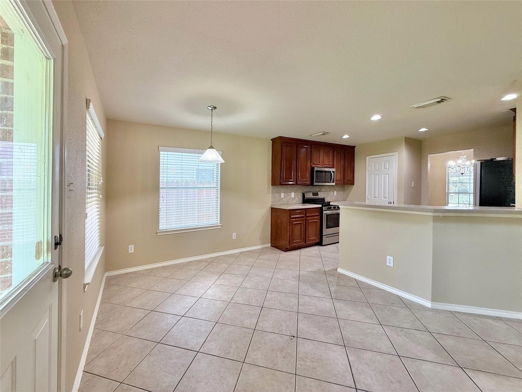 1810 Katlyn Lane - Photo 12