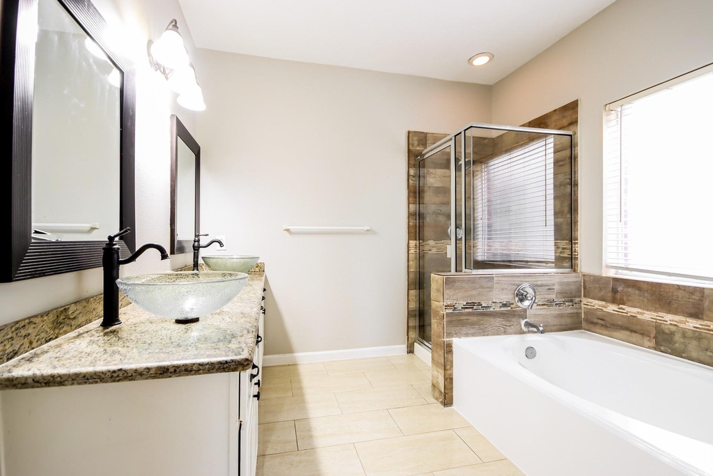 18222 Noble Forest Drive - Photo 15