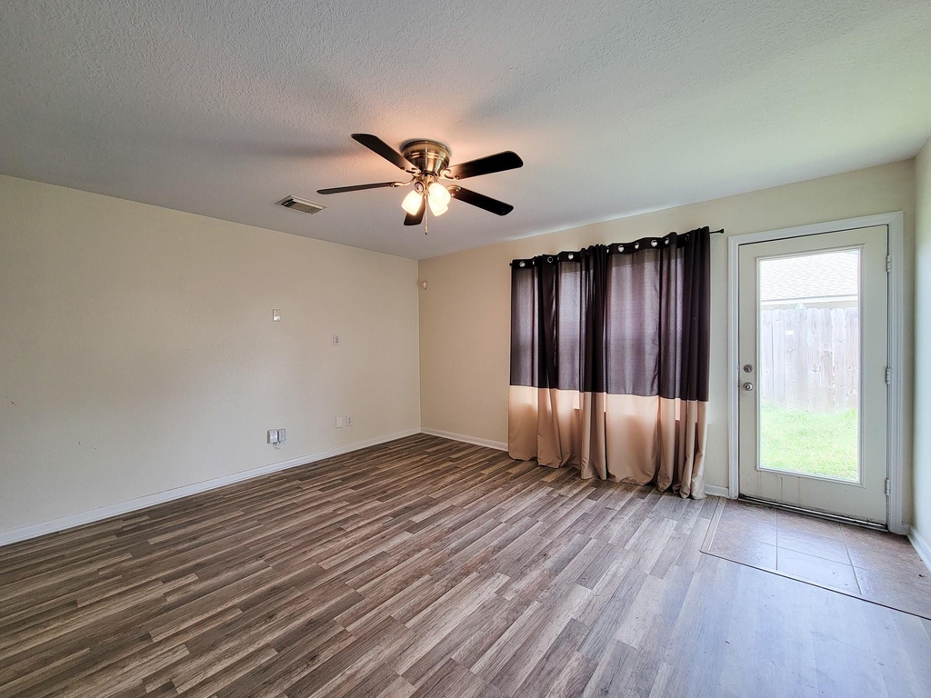 12835 Regal Oaks Bend Lane - Photo 16