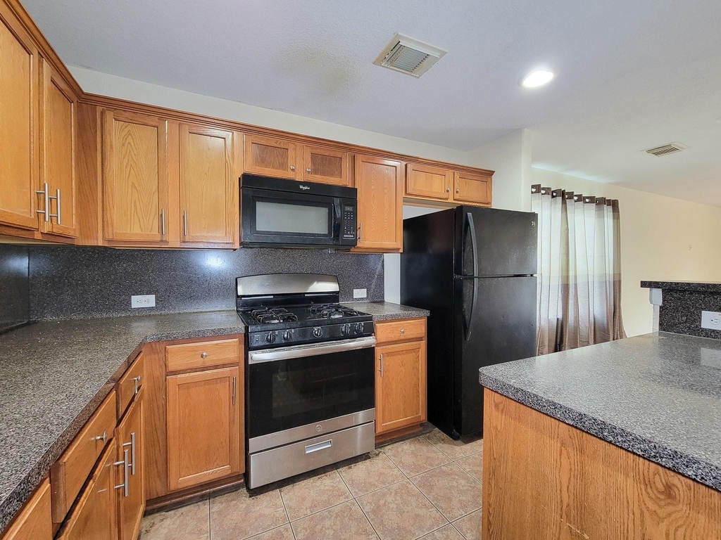 12835 Regal Oaks Bend Lane - Photo 7