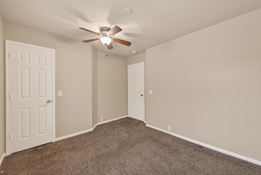 19710 Twin Canyon Court - Photo 17