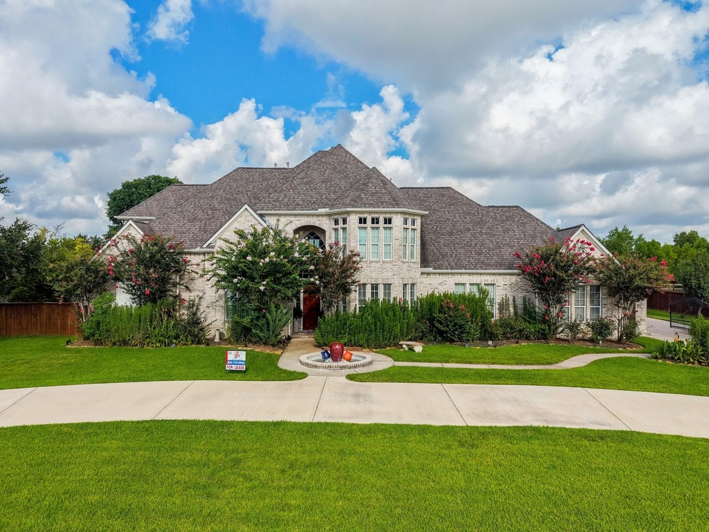 1904 Stonegrove Court - Photo 1