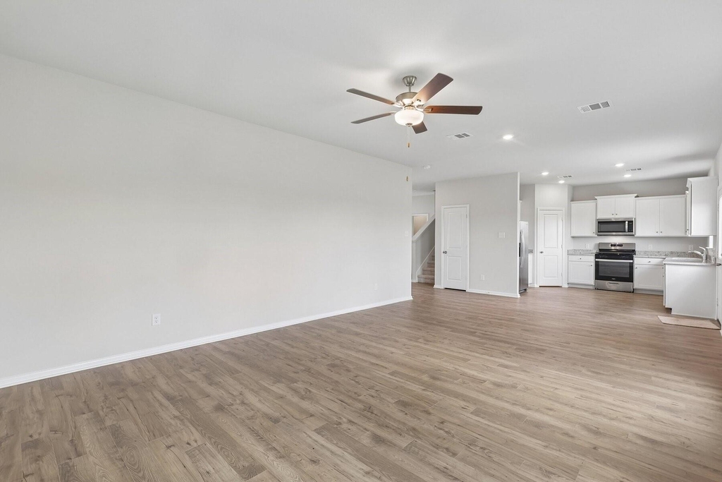 1604 Jean Meadow Drive - Photo 3