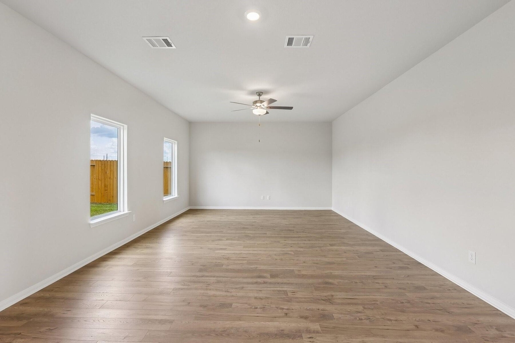 1604 Jean Meadow Drive - Photo 9
