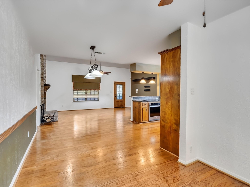18085 Lake Drive E - Photo 17