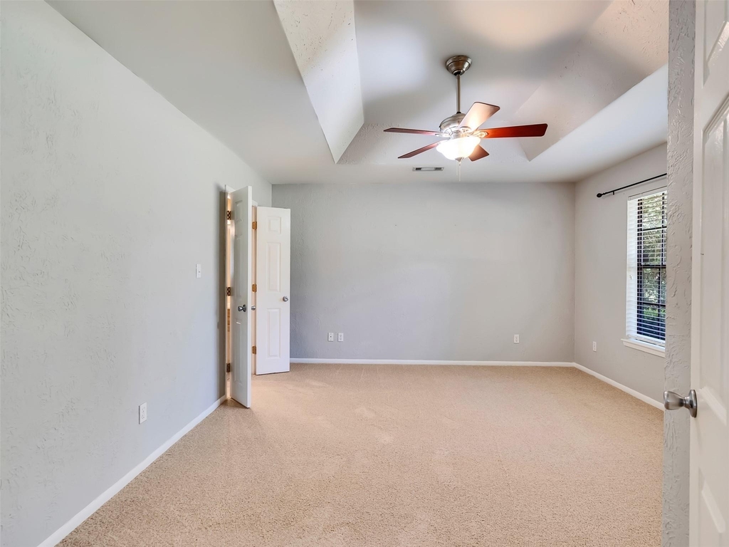 18085 Lake Drive E - Photo 21