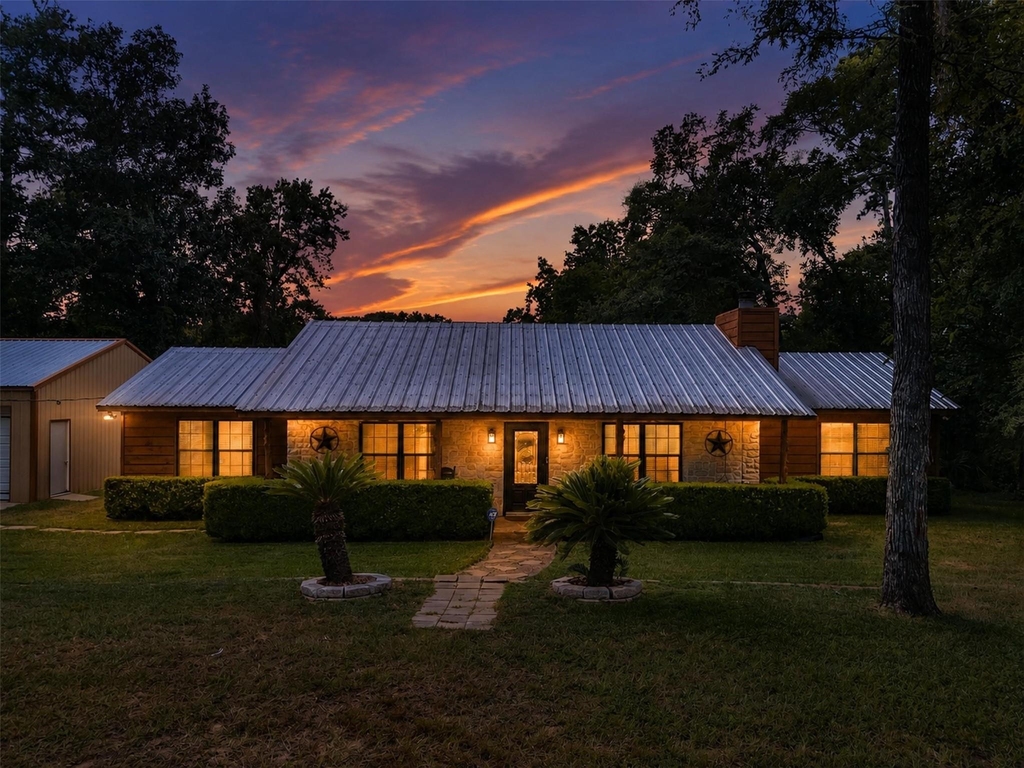 18085 Lake Drive E - Photo 38