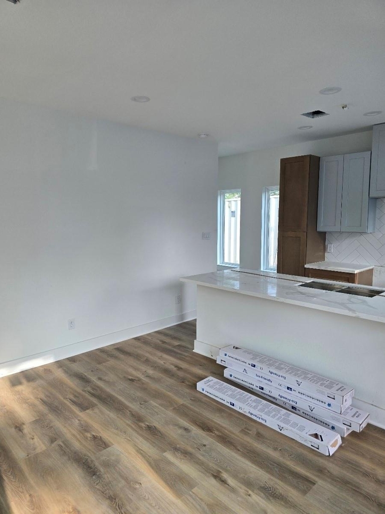 1206 Schweikhardt Street - Photo 9