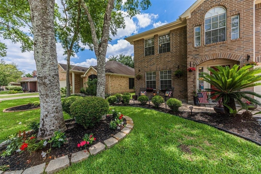 17106 Summer Hollow Drive - Photo 2