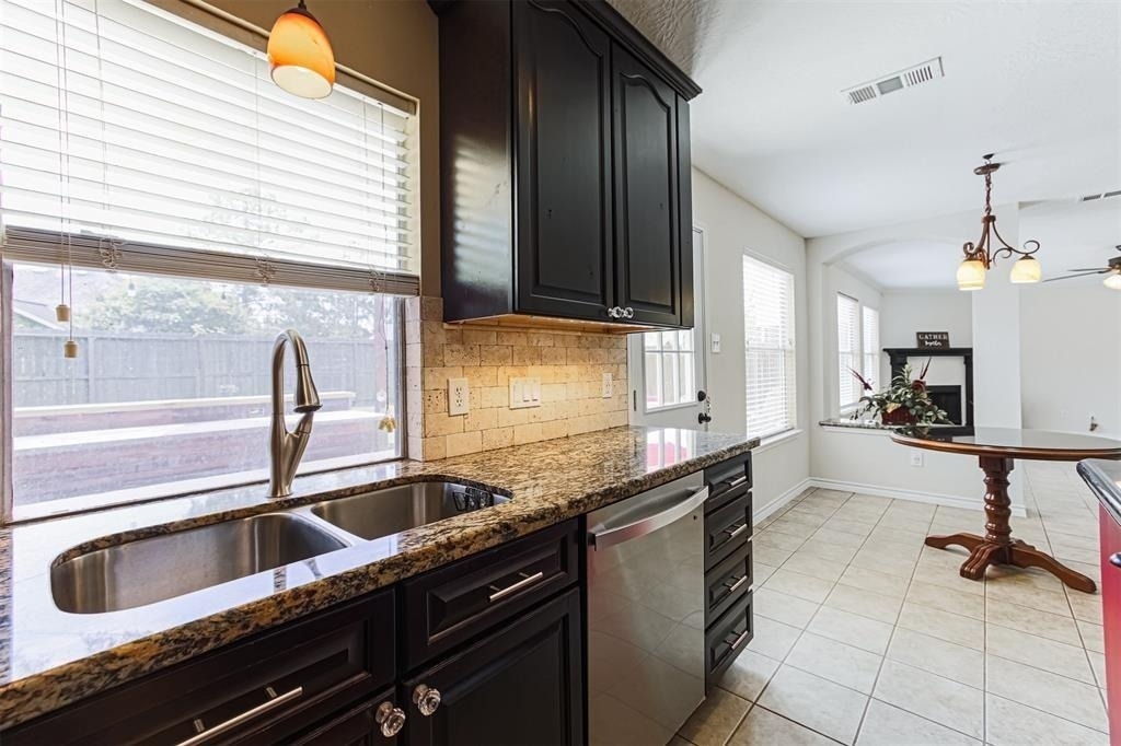 17106 Summer Hollow Drive - Photo 9