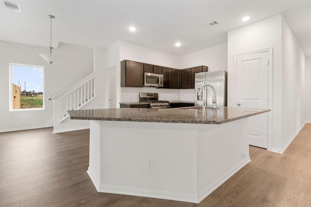418 Magnolia Street - Photo 6