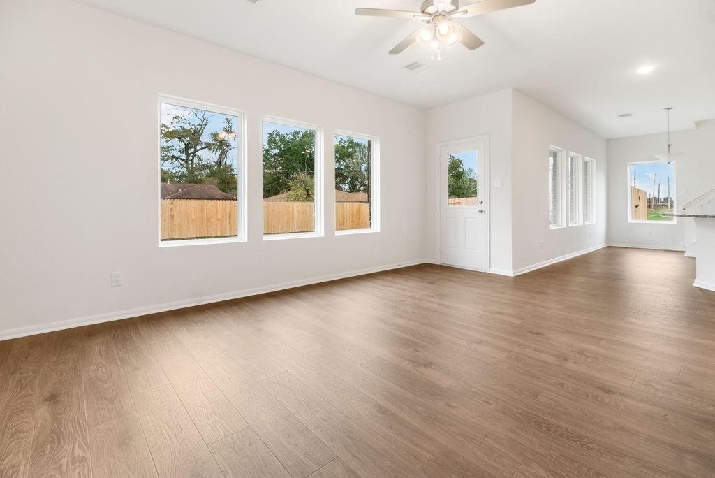 418 Magnolia Street - Photo 3