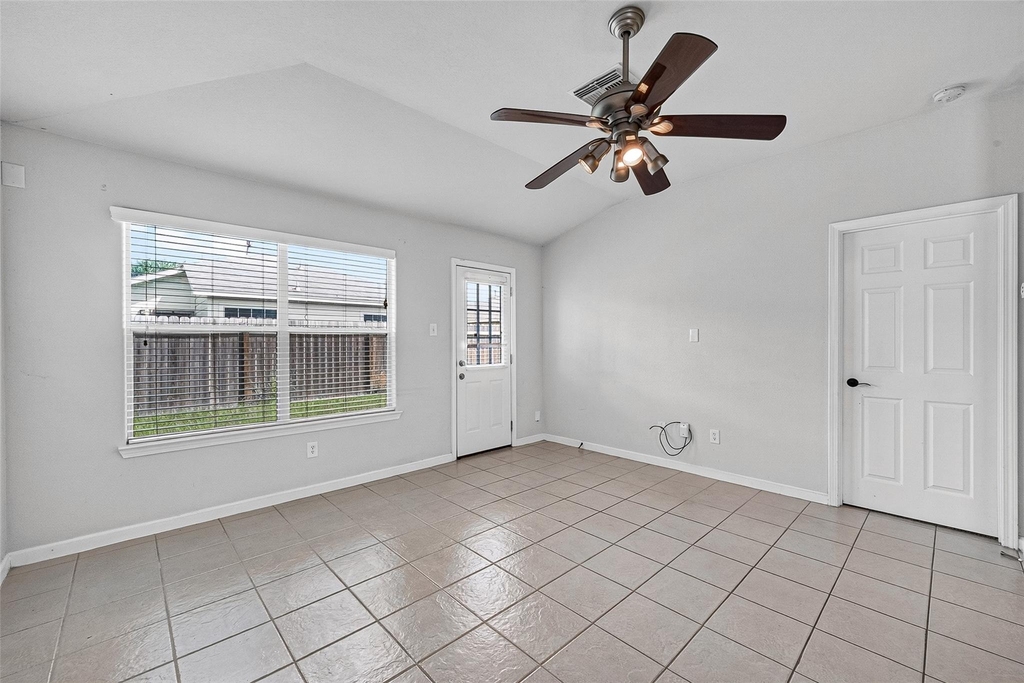 10907 Barker Gate Court - Photo 19