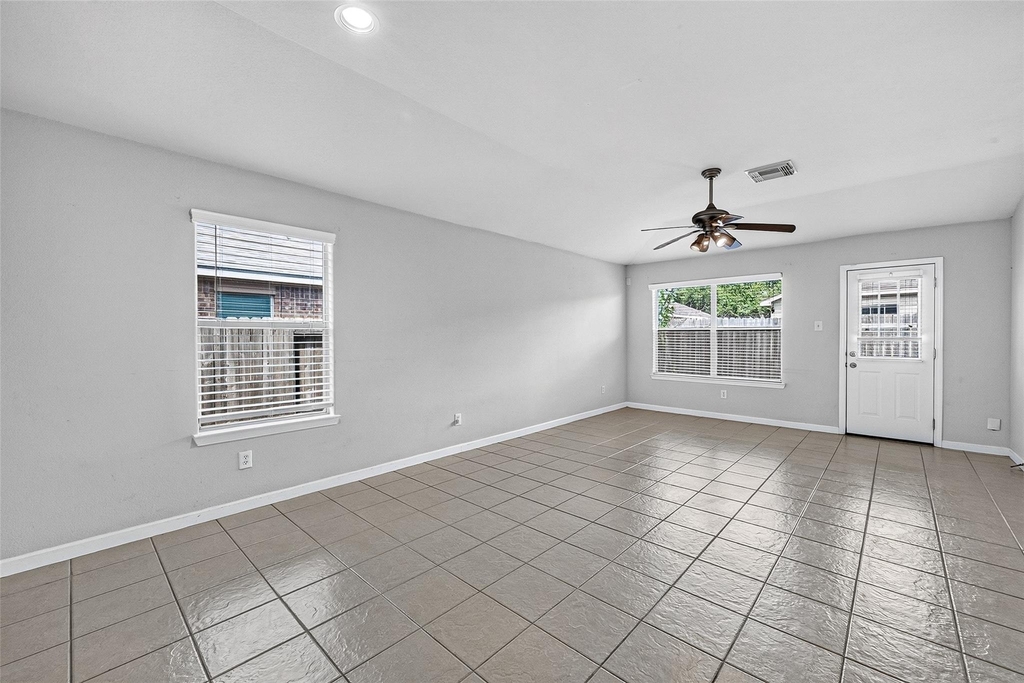 10907 Barker Gate Court - Photo 16