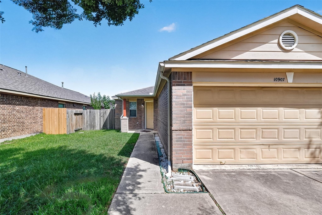 10907 Barker Gate Court - Photo 5