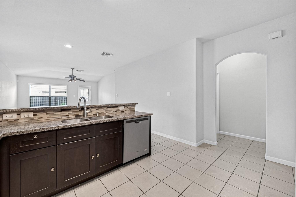 10907 Barker Gate Court - Photo 13