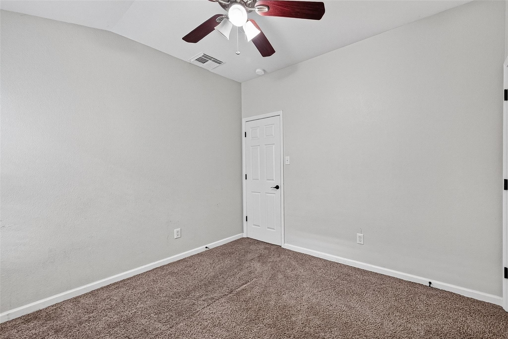 10907 Barker Gate Court - Photo 24
