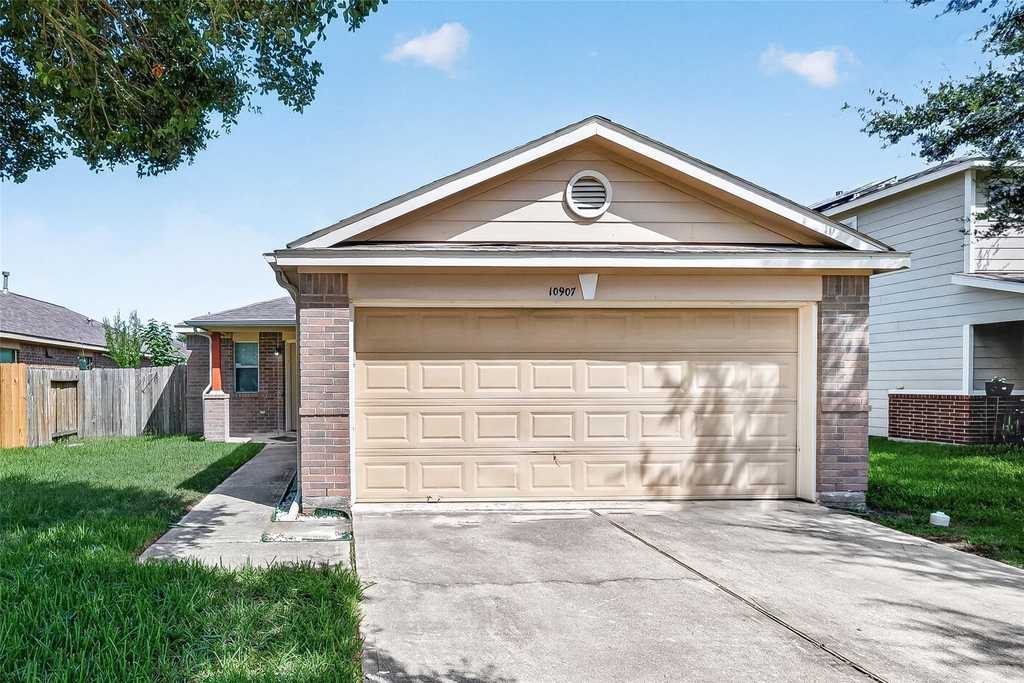 10907 Barker Gate Court - Photo 1