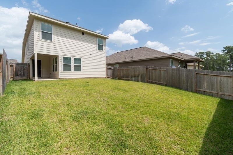 405 N Meadows Drive - Photo 2