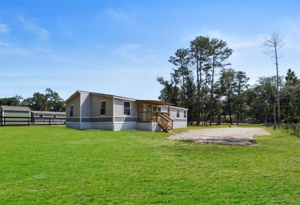 15750 W Relza Drive - Photo 1