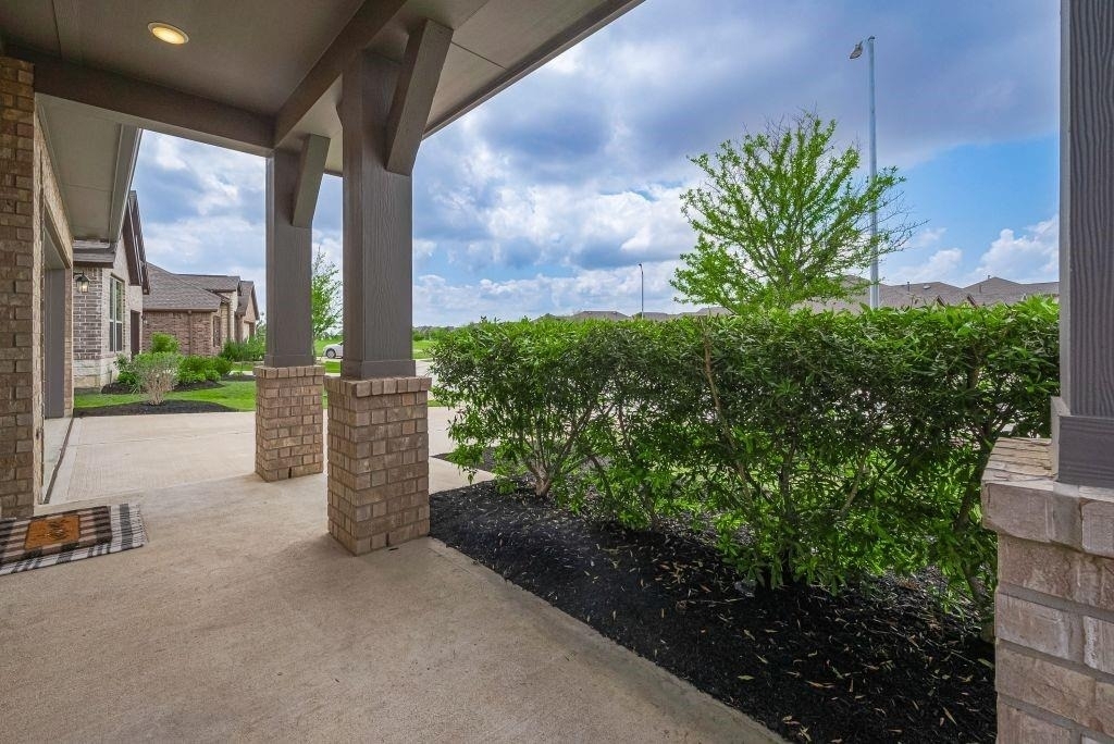 29310 Sweet Orange Court - Photo 37