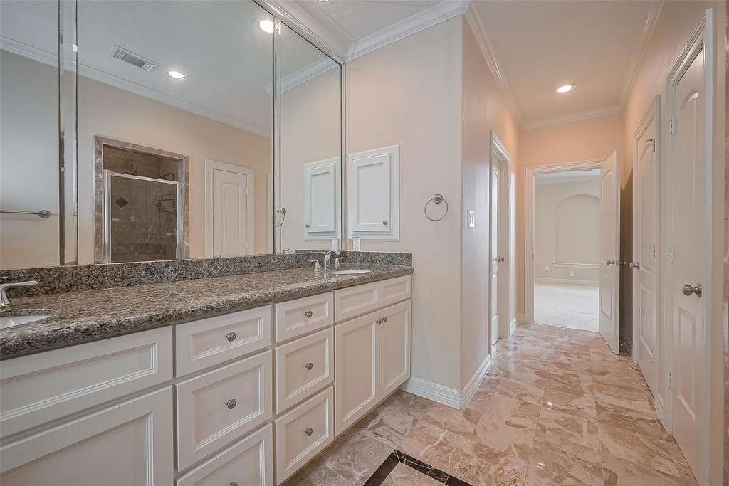 1419 Thompson Street - Photo 39